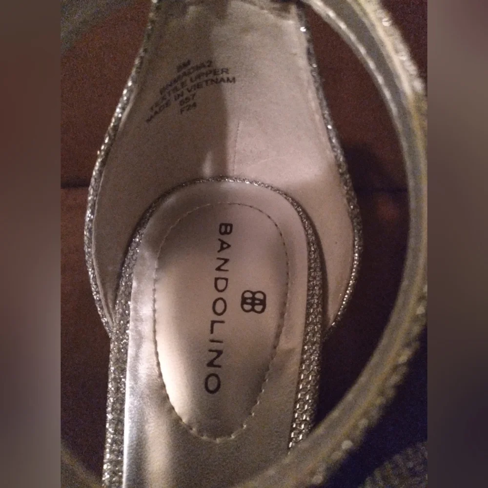 Silver Glittery Bandolino Madia 2 Heel Sandal Size 7 Prom‎ Wedding Formal